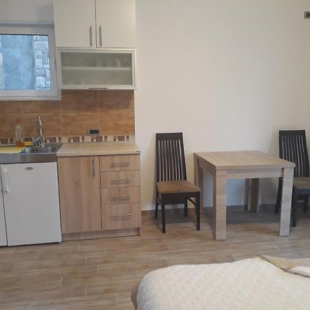 Apartmani Andrea Studio Herceg Novi Eksteriør billede