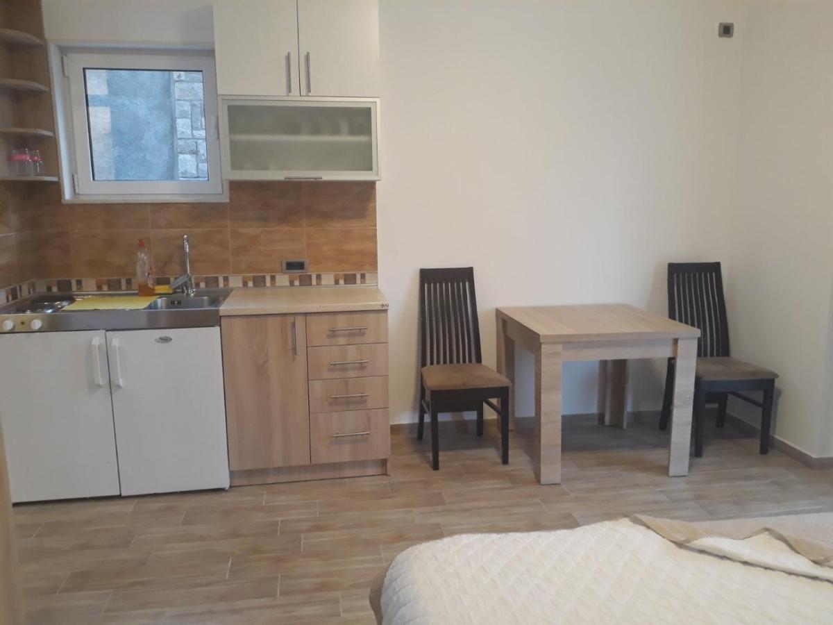 Apartmani Andrea Studio Herceg Novi Eksteriør billede